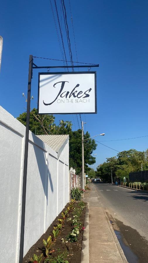 Jakes On The *